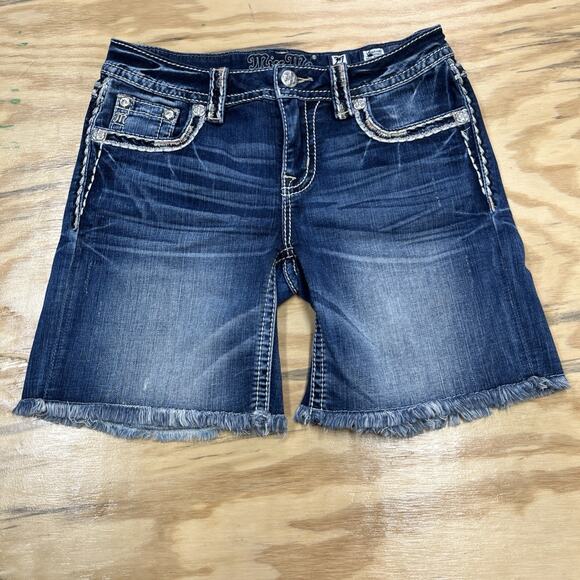 Miss Me Signature 7” Mid-Rise Shorts Size 27 Blue Denim Stretch Bling Western - Picture 1 of 14
